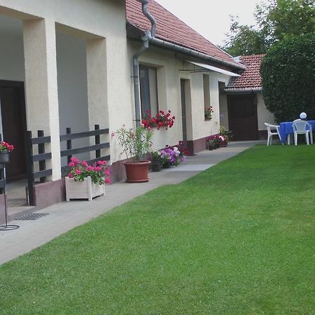 Ferienwohnung Csanyi Vendeghaz Kiskunmajsa Exterior foto